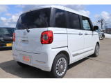 約10台の中古車を展示しております。4名のスタッフが元気良くお出迎えいたします。お気軽にご来店ください♪