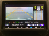 バックでの車庫入れも安心です! リアカメラが付いているバックモニター付のナビを装備しております。操作線もついており距離感も画面から確認できます。