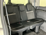 1列目から3列目まで広々大空間です。3列目シートは荷物が多い時や不要な時はアレンジして荷室として使用することが可能で便利に使えます