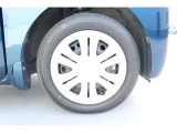 タイヤサイズは155/65R14と言うサイズを使用。軽自動車ではスタンダードなサイズです。