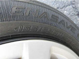 タイヤサイズは、155/65R14です。
