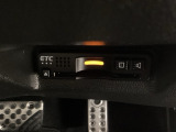 ETCが付いてます。ETC搭載車しか通過できないスマートICが利用できるようになりますよ!現在スマートICの設置箇所も増えてきているので、高速道路利用の幅が広がりますね☆