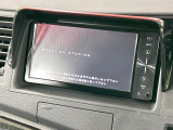 【純正ナビ】人気の純正ナビを装備しております。ナビの使いやすさはもちろん、オーディオ機能も充実!キャンプや旅行はもちろん、通勤や買い物など普段のドライブも楽しくなるはず♪
