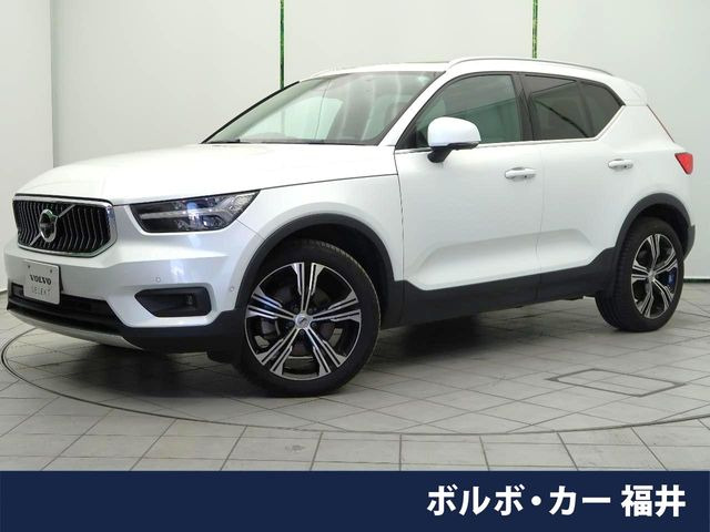 XC40 B4 AWD インスクリプション 4WD 