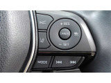 レーダークルーズコントロール(全車速追従機能付)付きです。車速に応じて追従支援してくれるので、ロングドライブも快適です。詳細は販売店スタッフまでおたずねください。