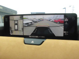 360&deg;ビューモニターを搭載しています。パーキングセンサーと合せてお使いいただくことで、安全、安心にお車の取り回しを行っていただけます。