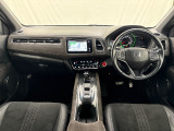 いつでも気持ちよく運転できて、使い勝手のいい収納や体をケアするシート、細部にまでこだわったインテリア♪