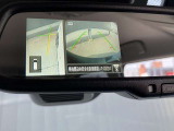 アラウンドビューモニター 駐車場での車庫入れや狭い道路での走行にカメラで確認が出来るので安心です。