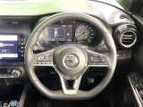 【純正革巻きステアリング】上質な革を使用することで、手にしっかり馴染みとても運転しやすいハンドルです♪