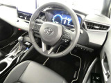 【運転席】運転席周りの画像です。プロの手で隅々までクリーニングしています。ご来店いただき実際に見てみてくださいね☆