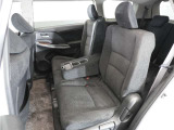 家族やご友人とBBQに行くとき、楽しさは道中の車内から始まっています!このベンチシートに座って、みんなで和気あいあい盛り上がりましょう!