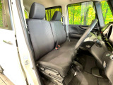 運転席シート廻りは使用感も少なく、良好な状態となっています。丁寧に使われていたことがよくわかりますね。