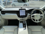 XC60 ウルトラ T6 AWD プラグイン ハイブリッド 4WD 