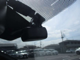 日産純正のドライブレコーダーがあれば、高速での走行時や夜間、もしもの事故の瞬間などどんな状況下にあってもしっかりと録画し、鮮明な画像で細部まで確認できます。