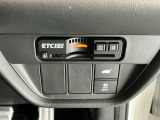 ETC2.0装備車です。高速道路の渋滞情報や静止画像提供などをナビとリンクして画面でお知らせします。また、高速道路の一時退出対象インターでは料金据え置きで一時退出もできます