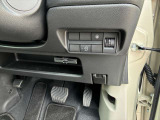 運転席右側に各種スイッチがあります!