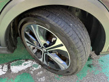 タイヤサイズは205/55R17です。