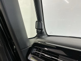 停車時や発進時、対向車とのすれ違いや路肩に寄せる時など、車両左側前方を確認するときに役立ちます♪