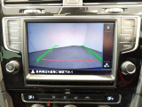 リヤカメラ付きです!バックで駐車する時も簡単に後方確認が出来ます☆欠かせない装備ですね