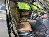 運転席シート廻りは使用感も少なく、良好な状態となっています。丁寧に使われていたことがよくわかりますね。