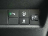 ◆障害物センサー◆車庫入れの時などに近くに障害物がある場合、障害物までの距離を音で知らせてくれます。