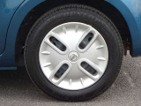 【タイヤ】【純正15インチホイール】《175/65R15》