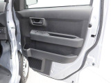中古車は一物一価、同じようなお車でも、整備状況、外内装の状態など様々です。
