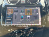 大画面の9インチアルパイン製メモリーナビです。案内表示なども見易く、フルセグ地デジTV、DVDビデオの再生や、Bluetooth、など多数の機能も満載です!ハンドルで操作出来るスイッチも便利ですね!!