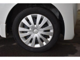 14インチホイールキャップ タイヤサイズは155/65R14です。