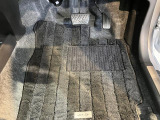 大事な愛車で特別な日をより楽しく、いつもの毎日をさらに快適に過ごせるようスタッフがお手伝いします♪