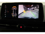 【バックカメラ】後方の映像がモニターで確認できます。駐車が苦手な方にお勧めの補助機能です。