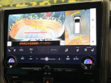 【パノラミックビューモニター】専用のカメラにより、上から見下ろしたような視点で360度クルマの周囲を確認することができます☆死角部分も確認しやすく、狭い場所での切り返しや駐車もスムーズに行えます。