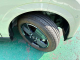 タイヤサイズは155/65R14です。日産純正アルミ装着です☆
