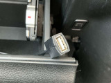 ナビと接続しているUSB