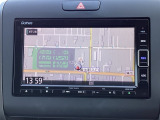 ナビゲーションはギャザスメモリーナビ(VXM-214VFi)が装着されております。AM、FM、CD、DVD再生、USB、音楽録音再生、フルセグTV、Bluetoothがご使用いただけます。