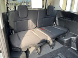3列目シートはもちろん状態良好☆大人でもゆったりと座って頂けますので、大人数でのお出かけもラクラクです♪ご家族で、気の知れた仲間で、ドライブに行くのが楽しみですね♪