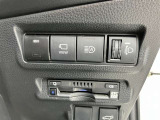【各種スイッチ】モニター切替・オートマチックハイビーム・電動バックドア等