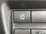 【パワースライドドア】スマートキーや運転席のスイッチでスライドドアの開閉が可能♪電動だから力を入れてドアを開ける必要が無く、小さいお子様でも、重い荷物を持っている時もラクに開け閉めできます♪