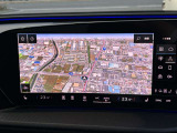 ●MMIナビゲーション『高解像度カラーディスプレイに、Bluetooth(R)接続によるハンズフリー通話機能を搭載しています。』