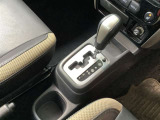 ☆トヨタ中古車の安心1 まるごとクリ-ニング☆室内外すみずみまで美しく仕上げています。