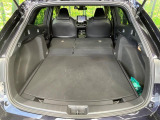 後席を格納すると、これだけの広さが!シーンに合わせたシートアレンジで、大きな荷物も積むことが出来ます♪