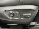 運転席、助手席パワーシートで自分に合ったポジションで運転できます