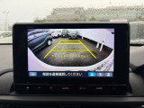 バックでの駐車が苦手な方や運転にあまり自信のない方でも後方の視界をしっかりサポート。安心して車庫入れが出来るバックカメラを装備しています!
