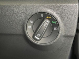 ロータリー式のライトスイッチはAutoライト機能付です。