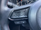 【ハンドルスイッチ】ハンドルを握ったまま、この車の快適装備を操作することが可能です☆詳しくは営業スタッフまでお尋ねください☆