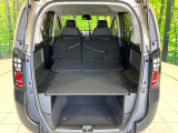 普段のお買い物や通勤、送迎等に十分な荷室スペースを確保しております。セカンドシートを倒すと、大きな荷物の積載も可能です♪