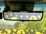 【デジタルインナーミラー】後席の大きな荷物や同乗者で後方が確認しづらい時でも安心!カメラが撮影した車両後方の映像をルームミラー内に表示。クリアな視界で状況の確認が可能です!