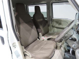 見通しのよいすっきりとした視界で、誰でも運転しやすいです。運転のしやすさは疲れにくさにも繋がりますよ♪