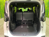 普段のお買い物や通勤、送迎等に十分な荷室スペースを確保しております。セカンドシートを倒すと、大きな荷物の積載も可能です♪