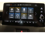 【ディスプレイオーディオ】AppleCarPlay/AndroidAuto対応。スマートフォンを接続して様々な機能をご利用いただけます。